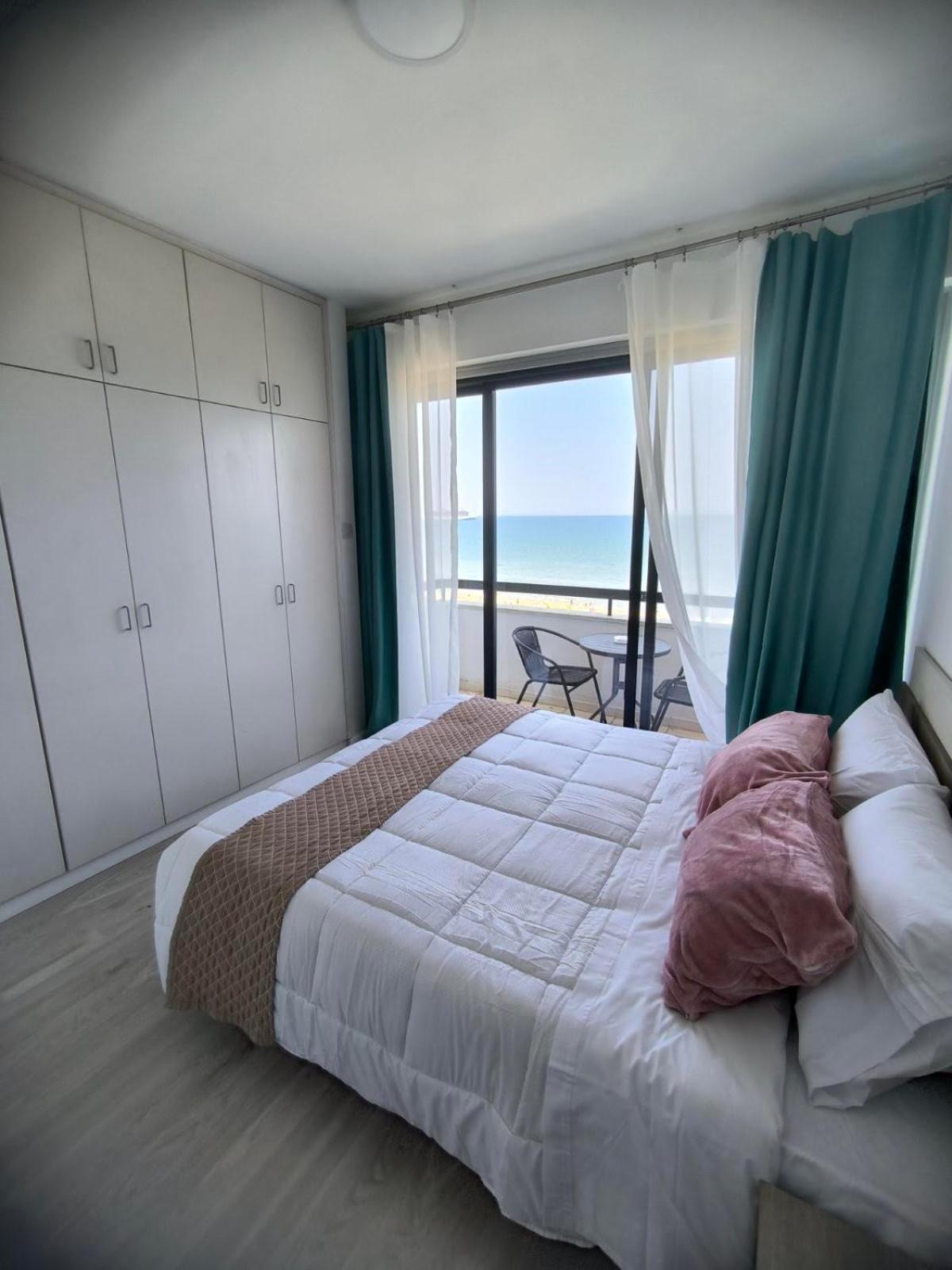 Sunorama Beach Garden - Seaview Larnaca Exteriör bild